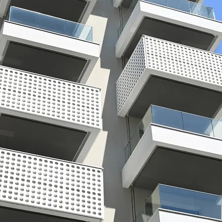 Apart-hotel Icon Skg