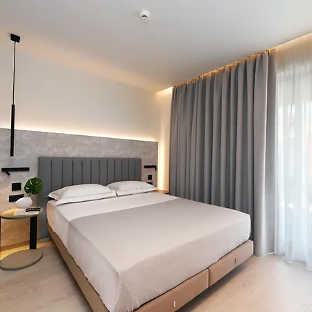 Icon Skg Apartmanhotel 4*