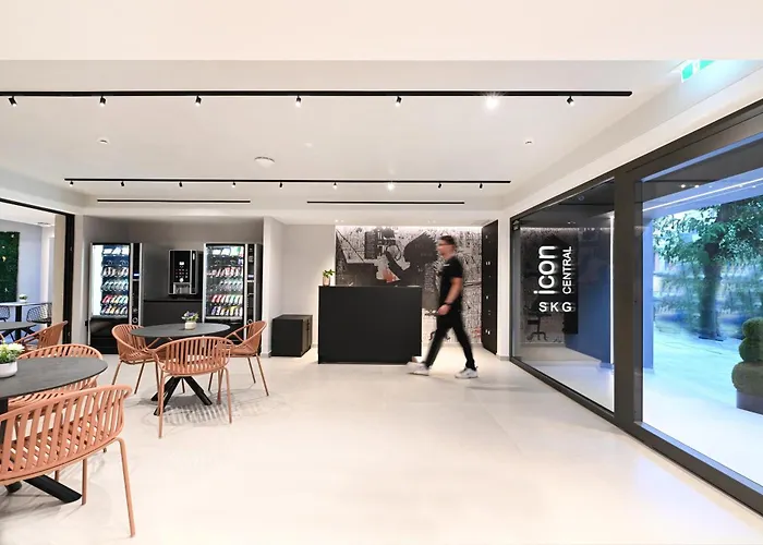 Icon Skg Aparthotel