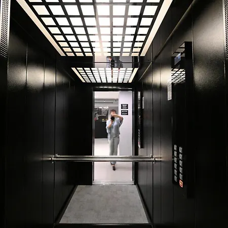 Ξενοδοχείο με διαμερίσματα Icon Skg